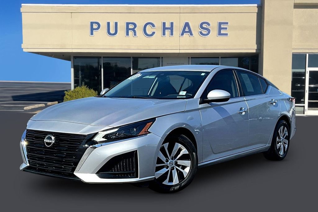 Used 2023 Nissan Altima 2.5 S image 3