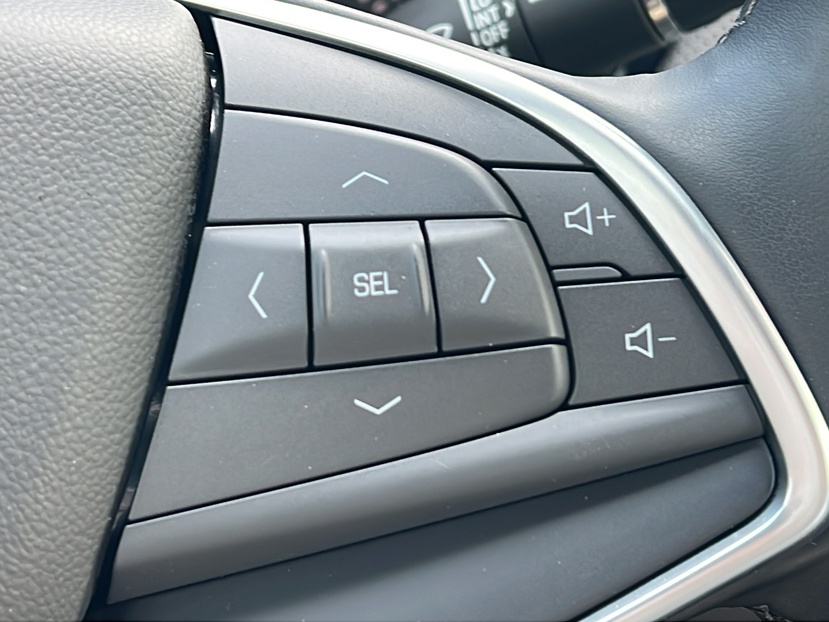 Used 2025 Cadillac XT5 Luxury FWD image 20
