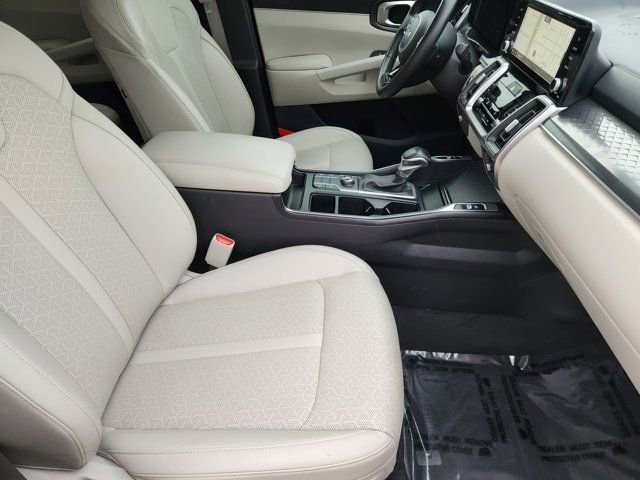 Used 2023 Kia Sorento S w/ Panoramic Sunroof Package image 19