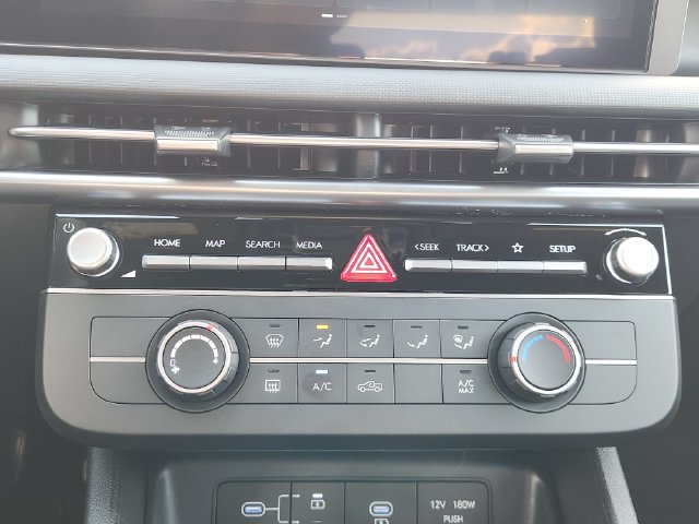 New 2027 Hyundai Santa Cruz SE FWD image 18