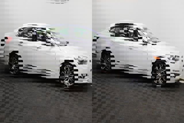 Used 2016 Kia Cadenza image 3