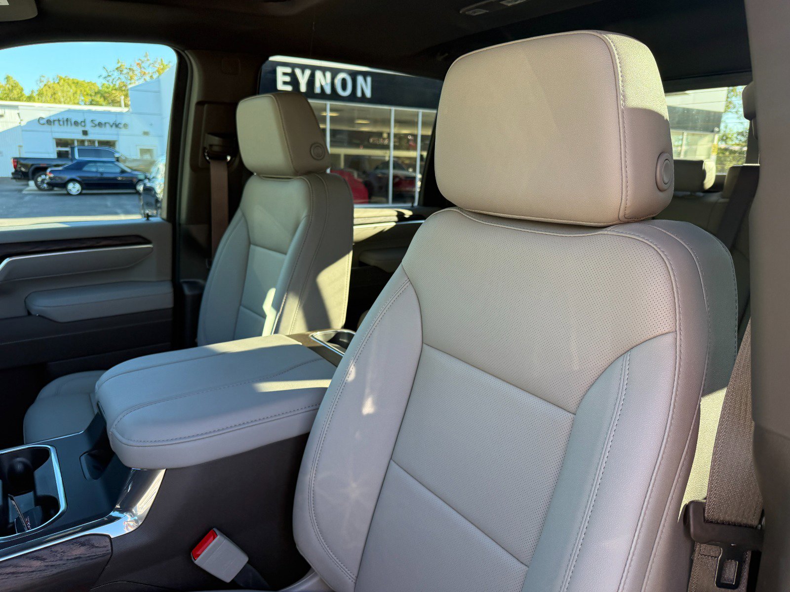 New 2026 GMC Sierra 2500 SLT w/ SLT Premium Package image 14