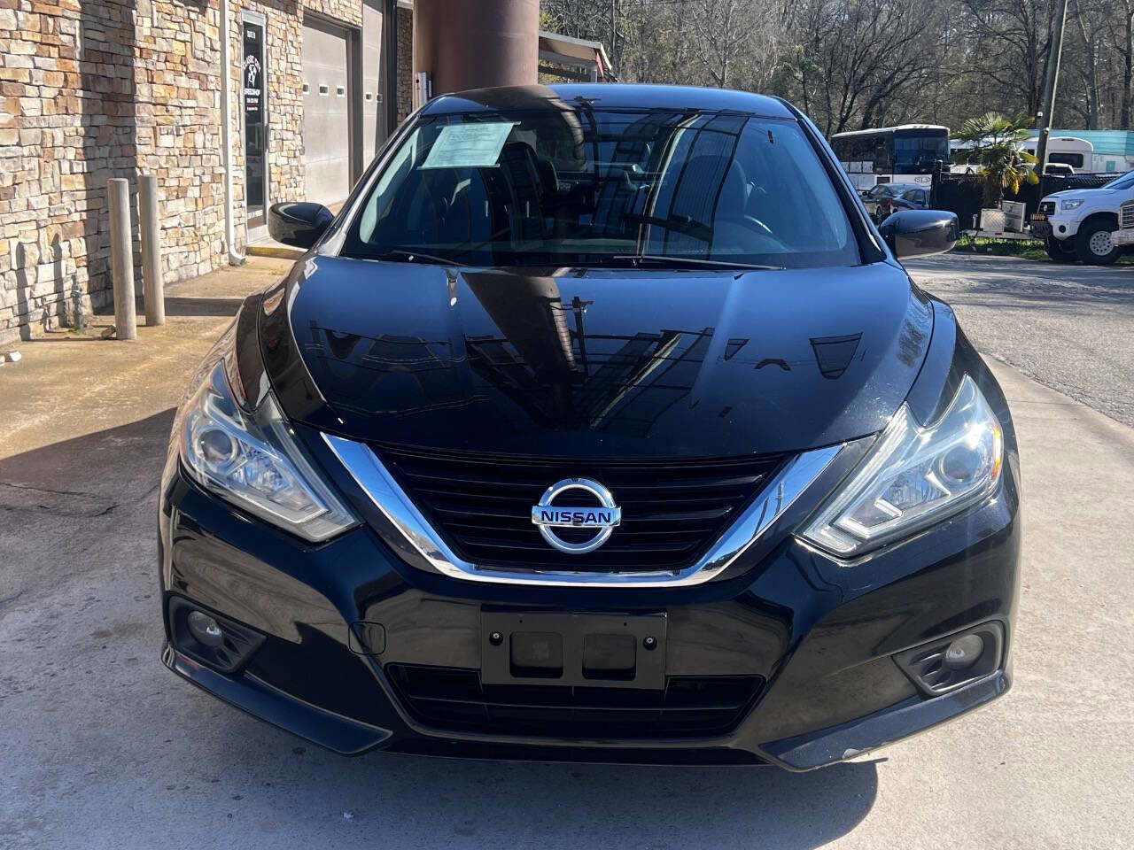 Used 2017 Nissan Altima 2.5 SV image 9