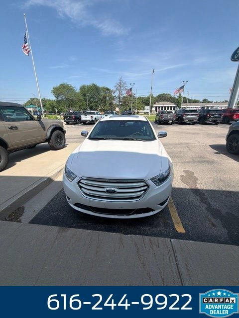 Used 2016 Ford Taurus Limited w/ Equipment Group 301A AWD/4WD image 7