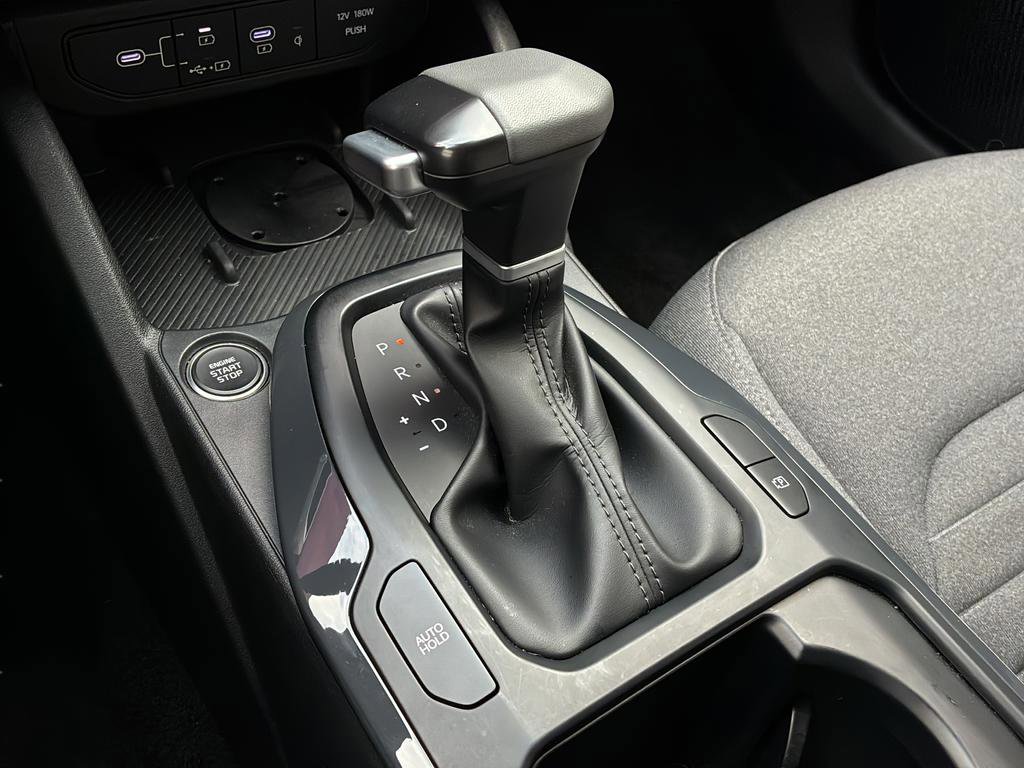 Certified 2025 Kia K4 EX image 24