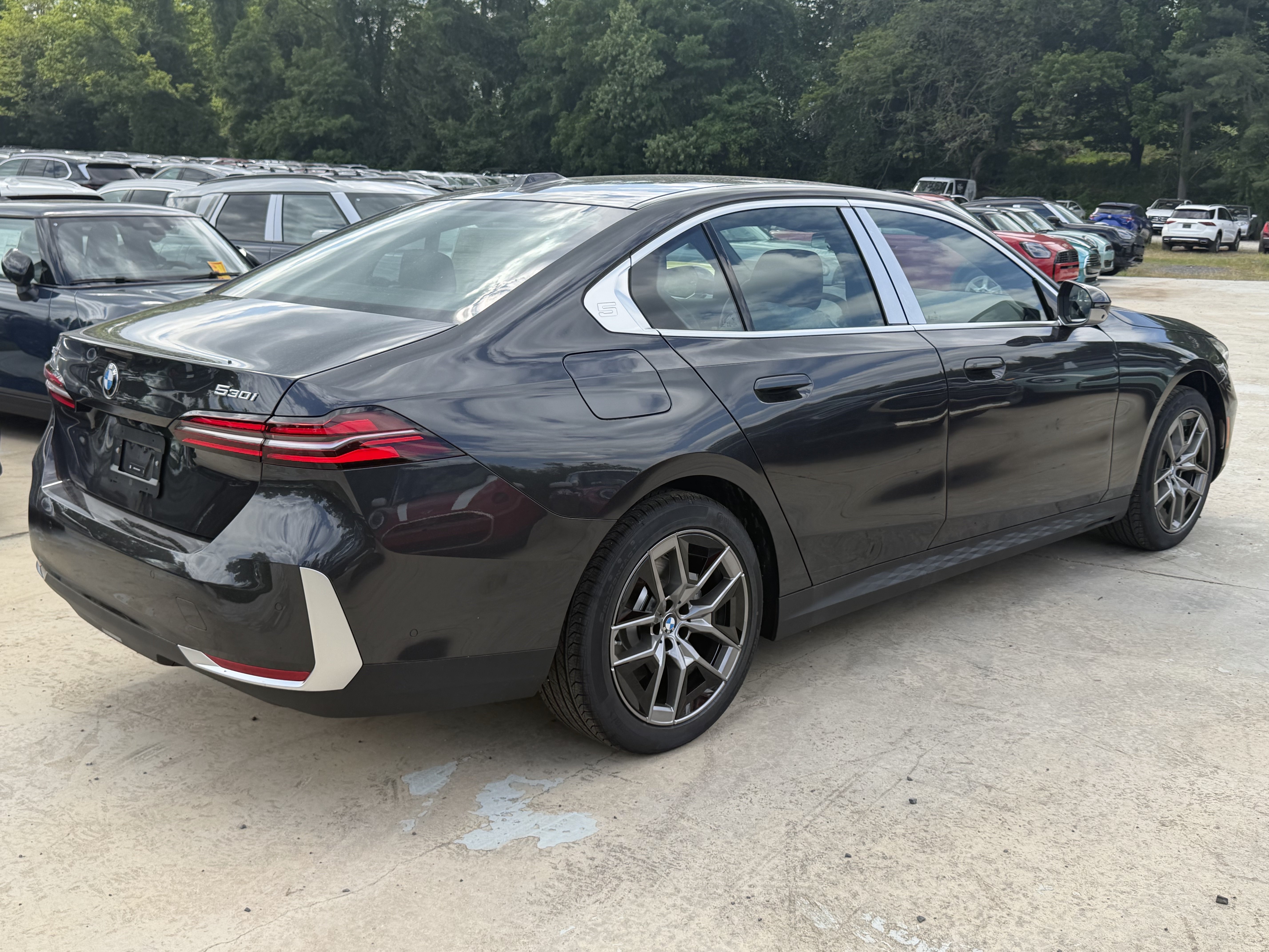New 2027 BMW 530i xDrive AWD/4WD image 4