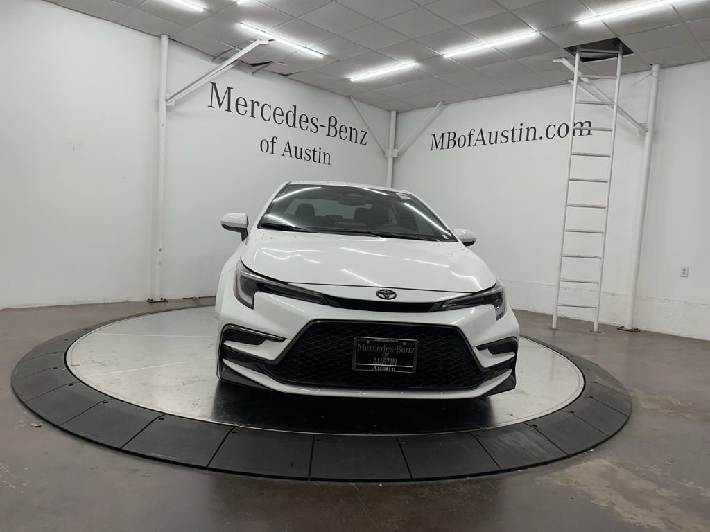 Used 2025 Toyota Corolla SE video 2