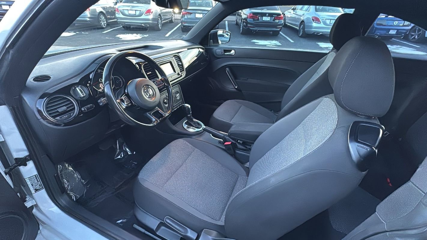 Used 2017 Volkswagen Beetle 1.8T S image 10