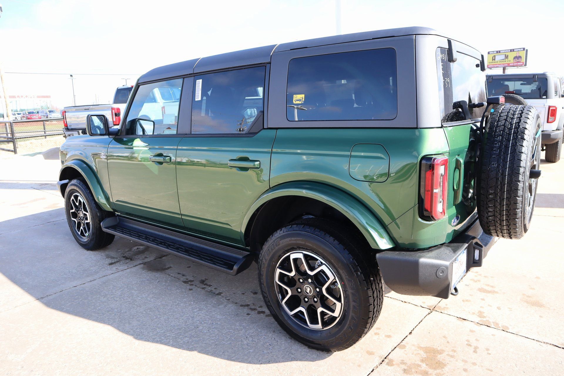 New 2025 Ford Bronco Outer Banks image 23