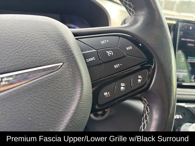 Used 2021 Chrysler Pacifica Touring w/ Uconnect Theater Family Group image 27