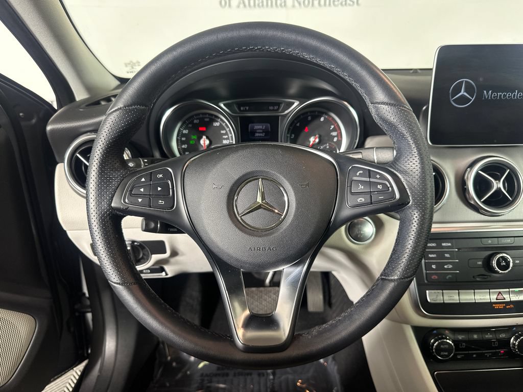 Certified 2020 Mercedes-Benz GLA 250 4MATIC image 24