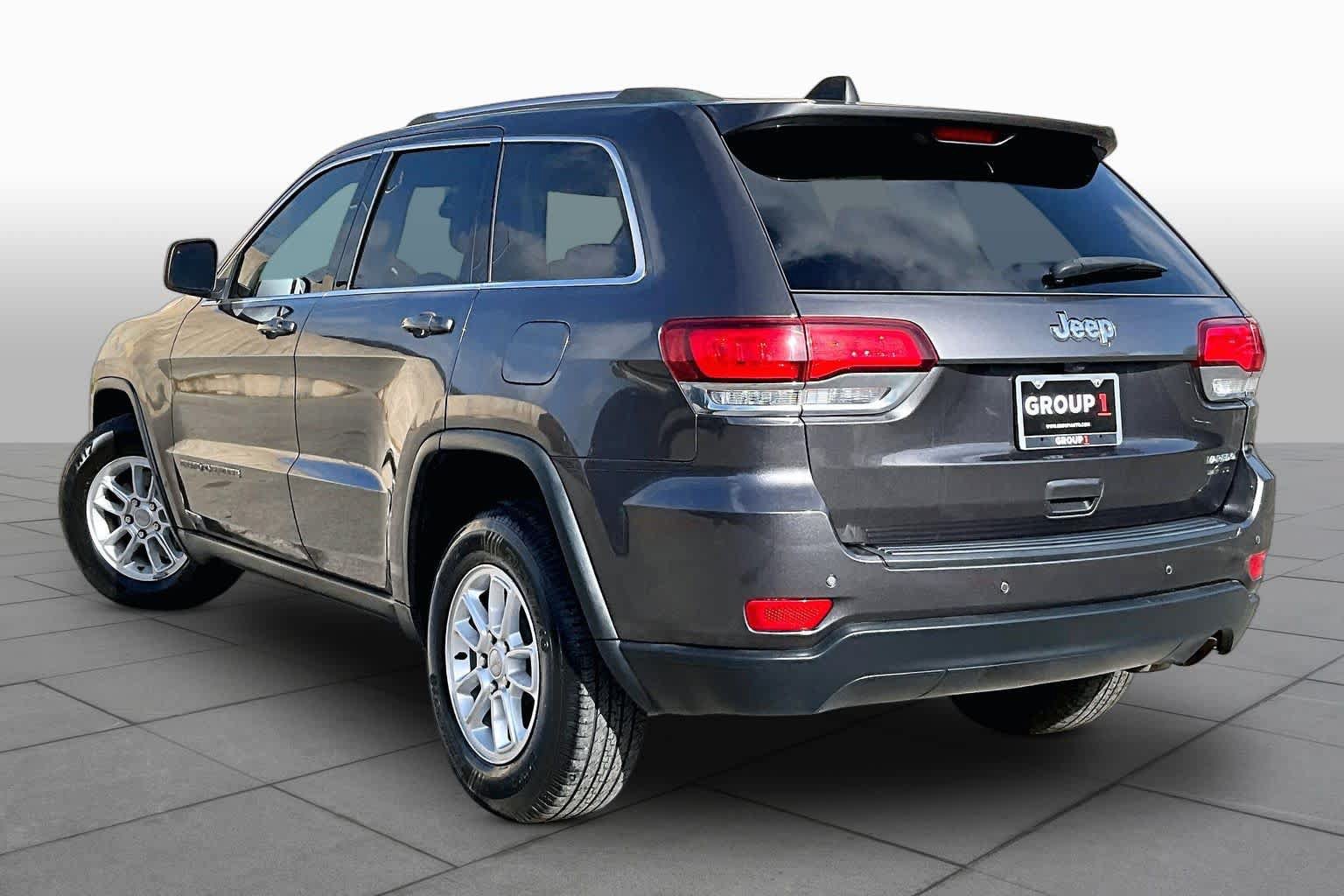 Used 2020 Jeep Grand Cherokee Laredo RWD image 14