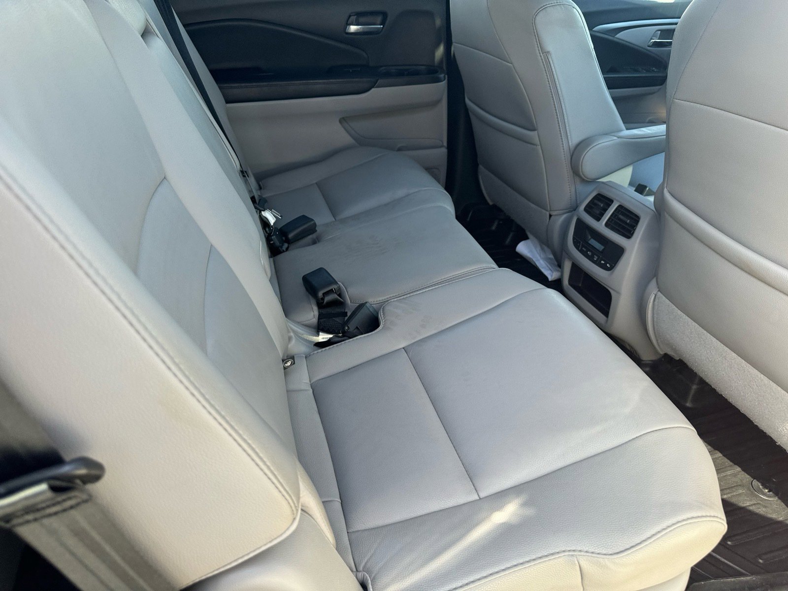 Used 2018 Honda Pilot EX-L image 12