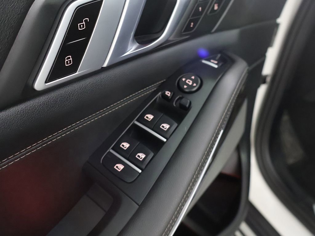 Used 2024 BMW X5 xDrive40i image 42