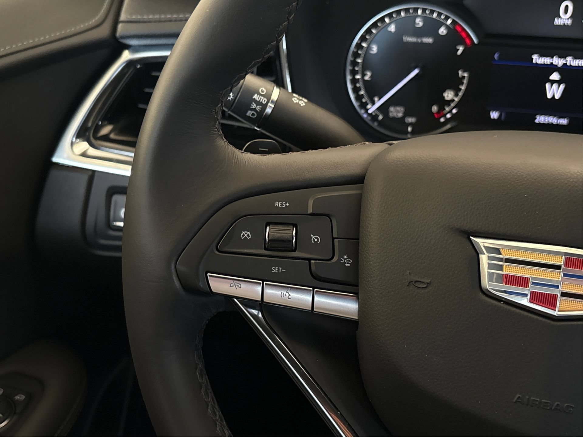 Certified 2023 Cadillac XT6 Luxury FWD image 27