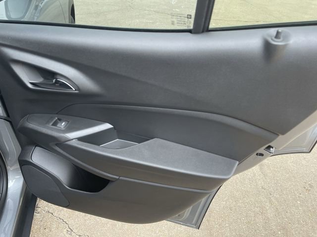 Used 2025 Chevrolet Trax RS w/ Driver Confidence Package image 14