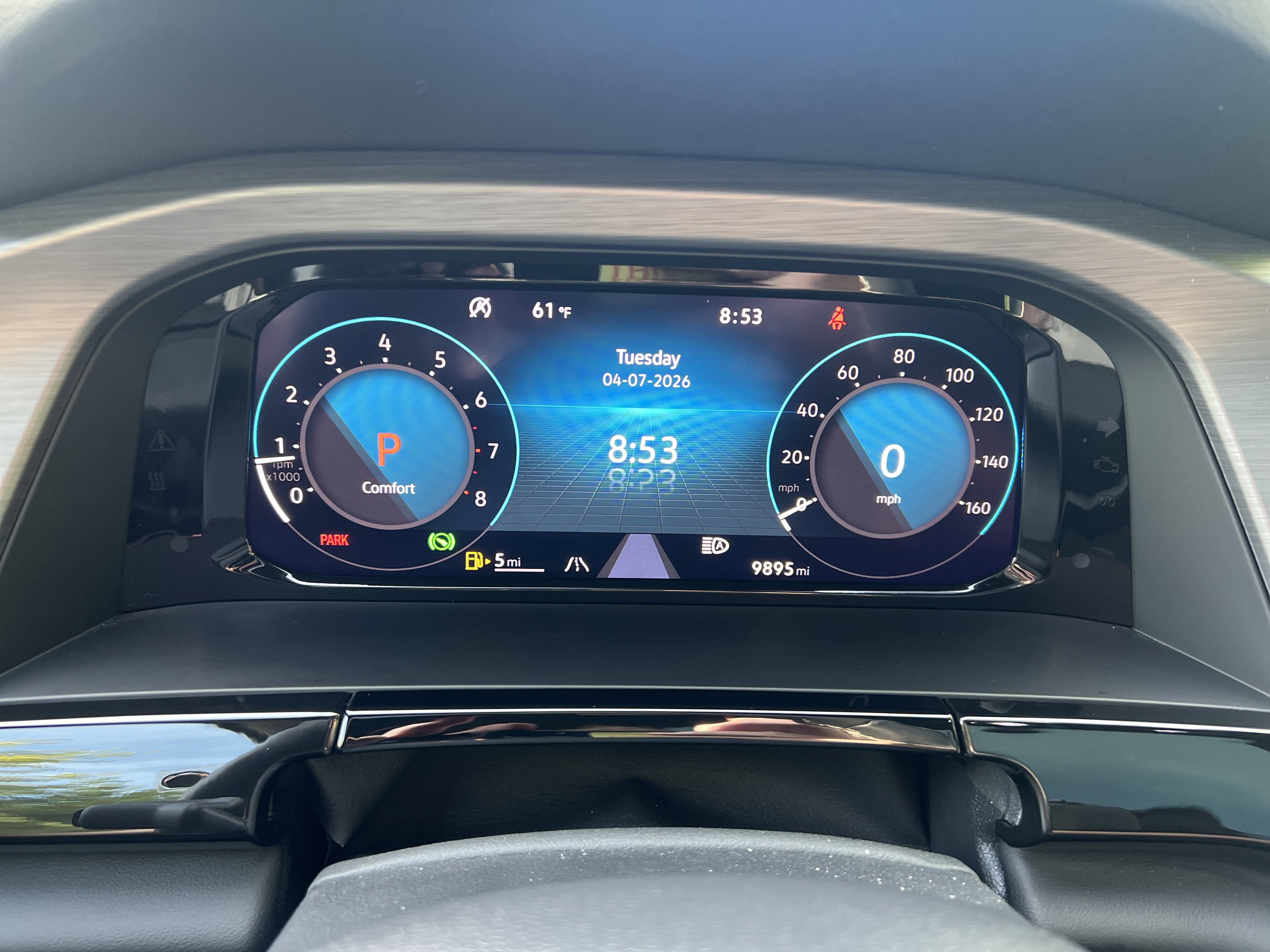 Certified 2025 Volkswagen Atlas Cross Sport SE w/ Panoramic Sunroof Package FWD image 22