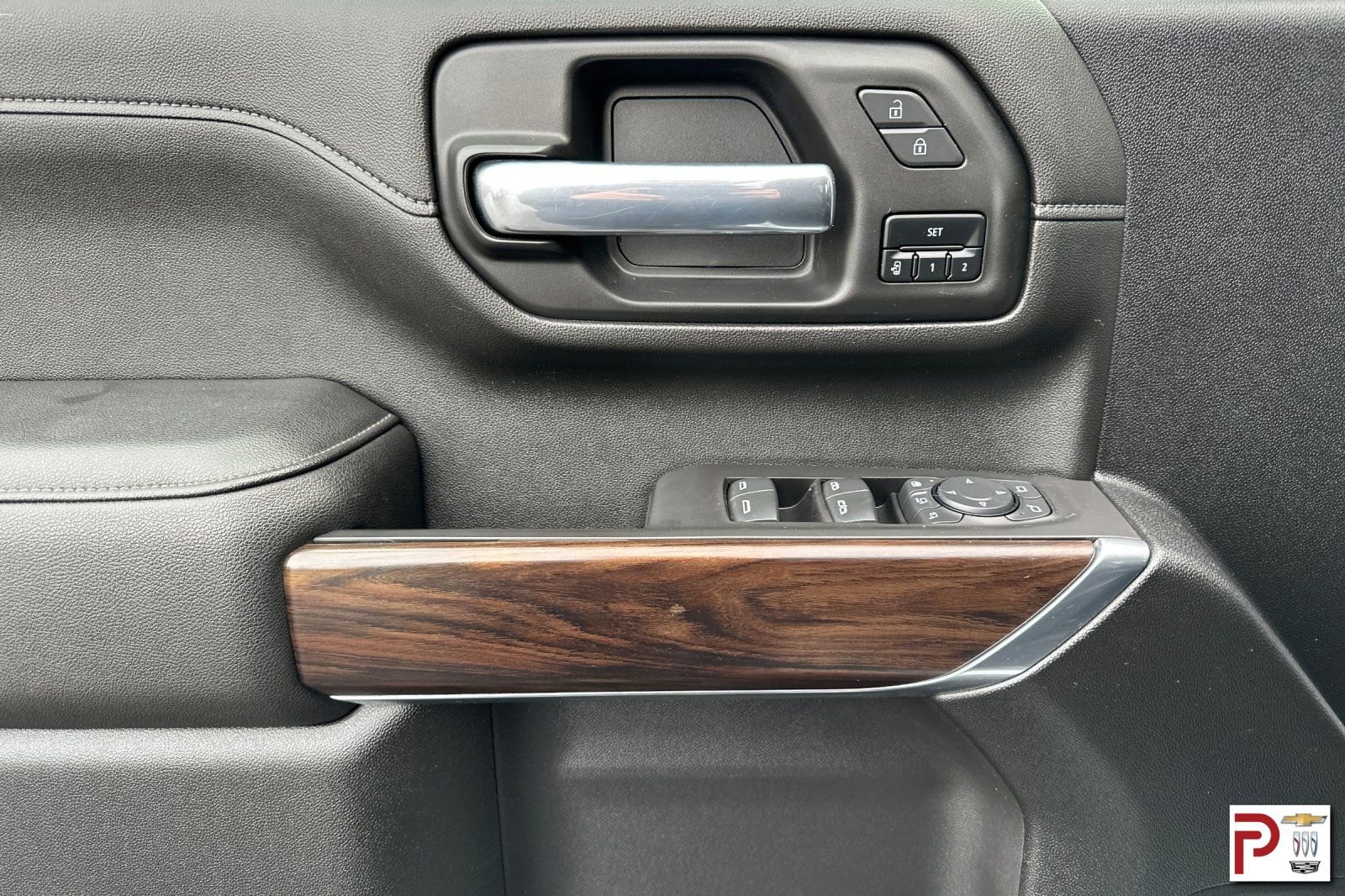 Certified 2021 GMC Sierra 3500 SLT w/ SLT Convenience Package image 11