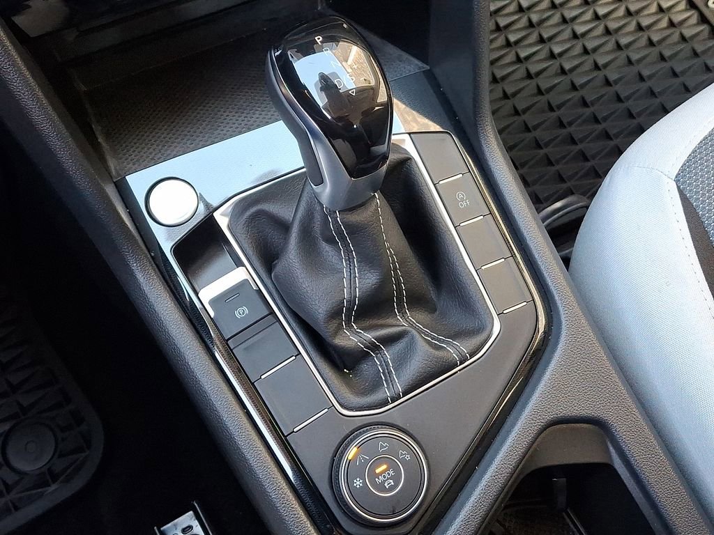 Certified 2025 Volkswagen Taos S image 14