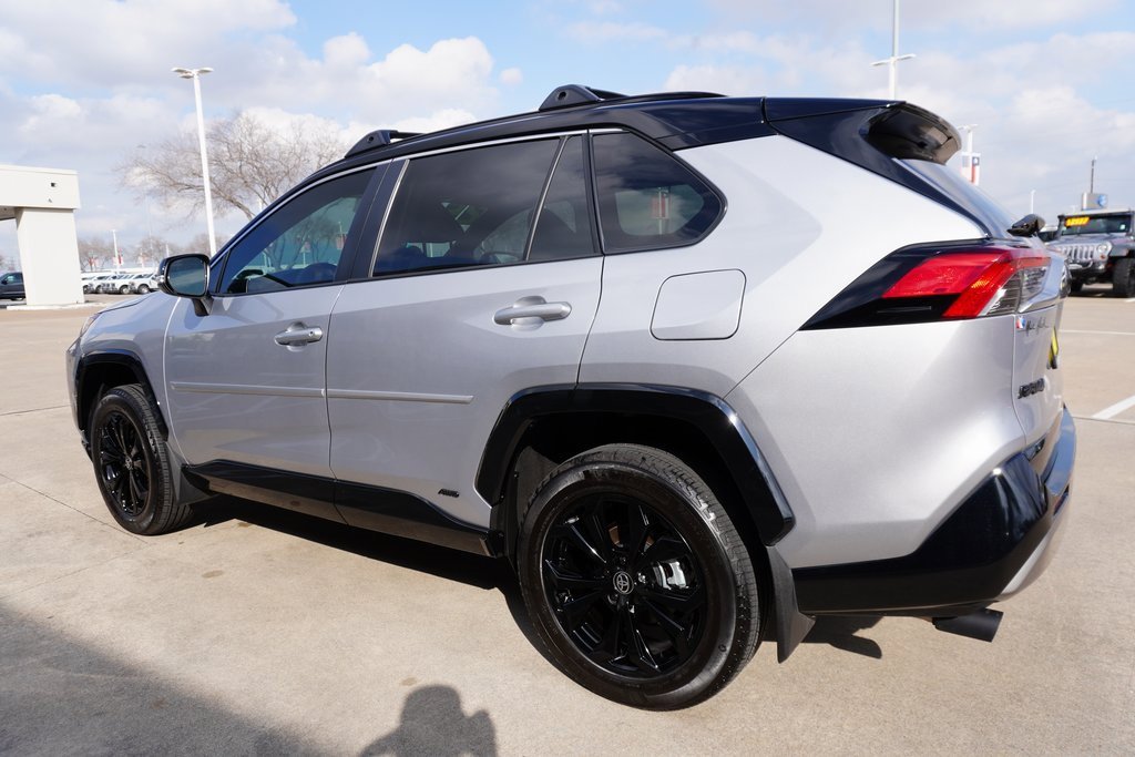 Used 2025 Toyota RAV4 XSE image 4