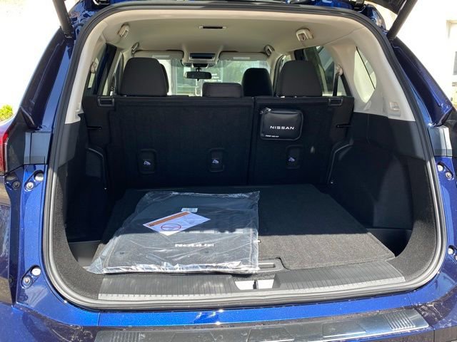 New 2026 Nissan Rogue SV AWD/4WD image 24
