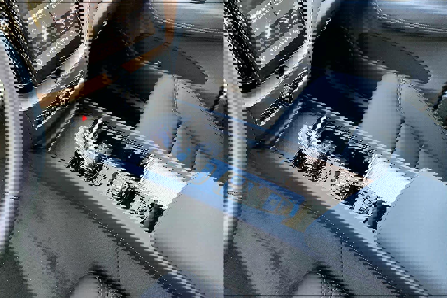 New 2026 Volvo XC60 B5 Plus w/ Protection Package Premier image 10