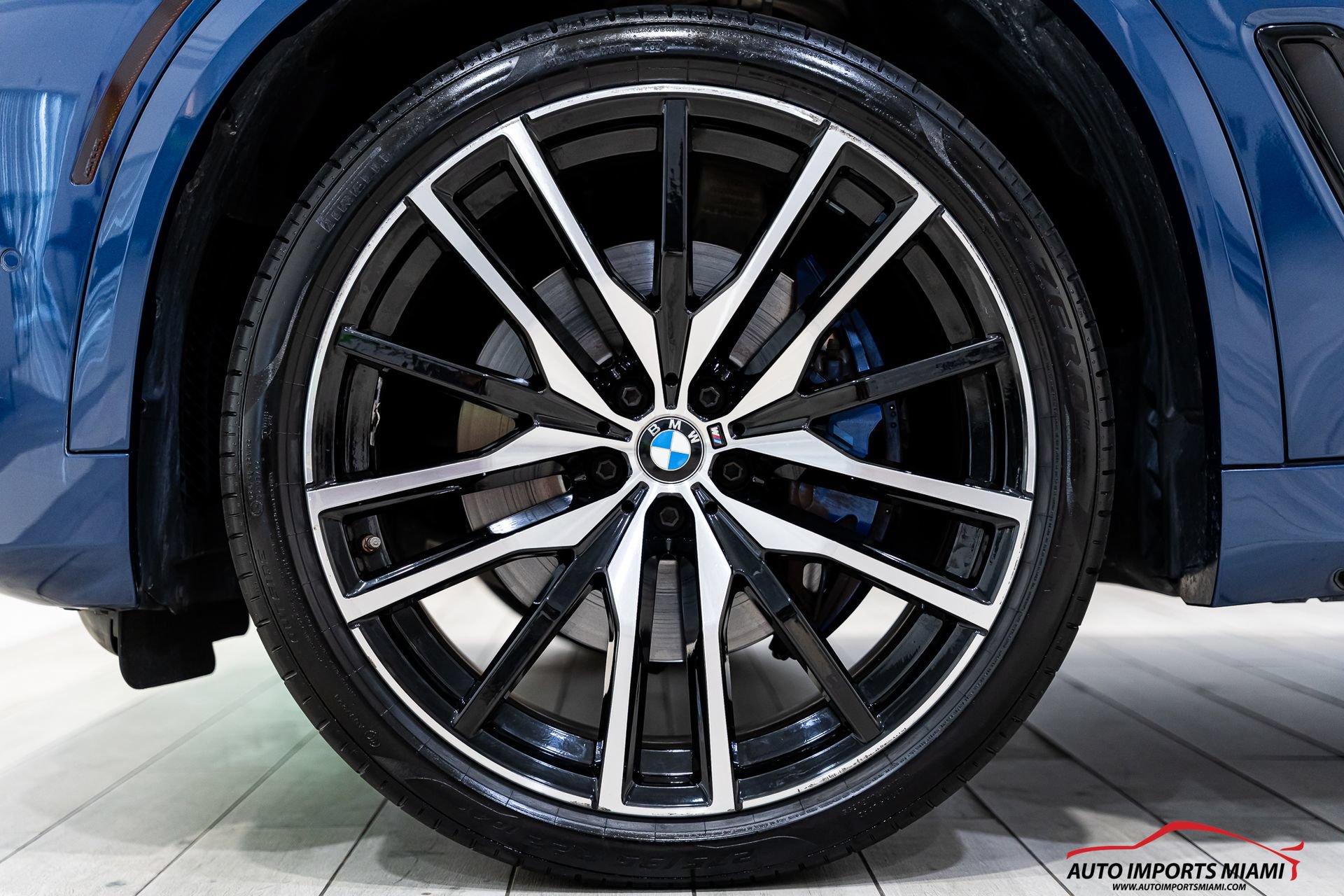 Used 2022 BMW X5 xDrive40i w/ M Sport Package AWD/4WD image 82