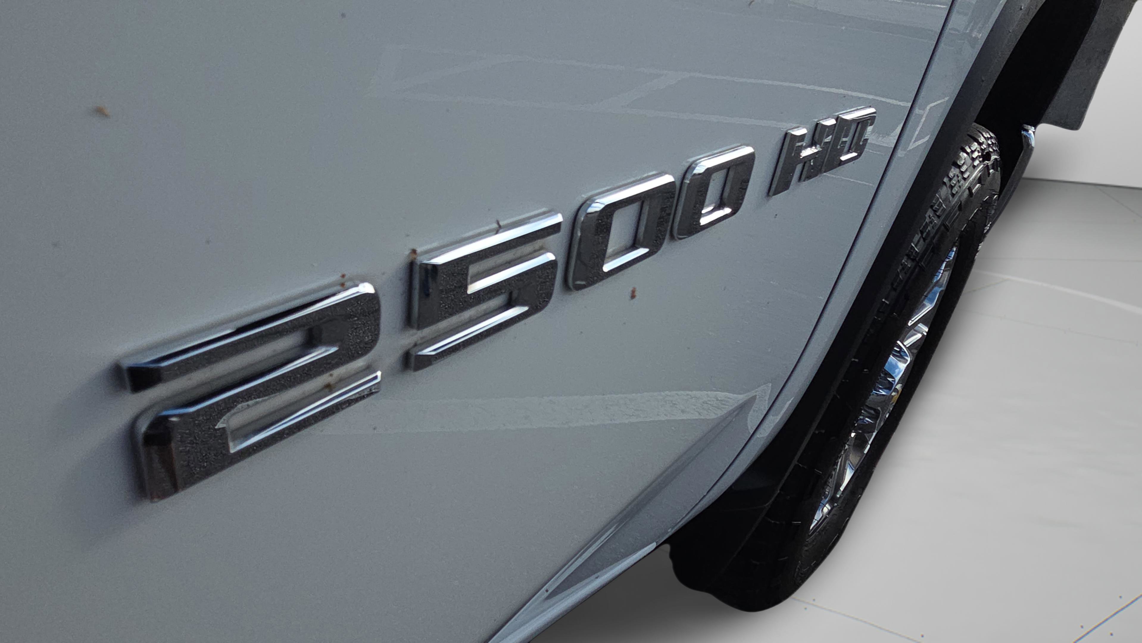 Used 2025 Chevrolet Silverado 2500 LTZ w/ LTZ Premium Package image 21