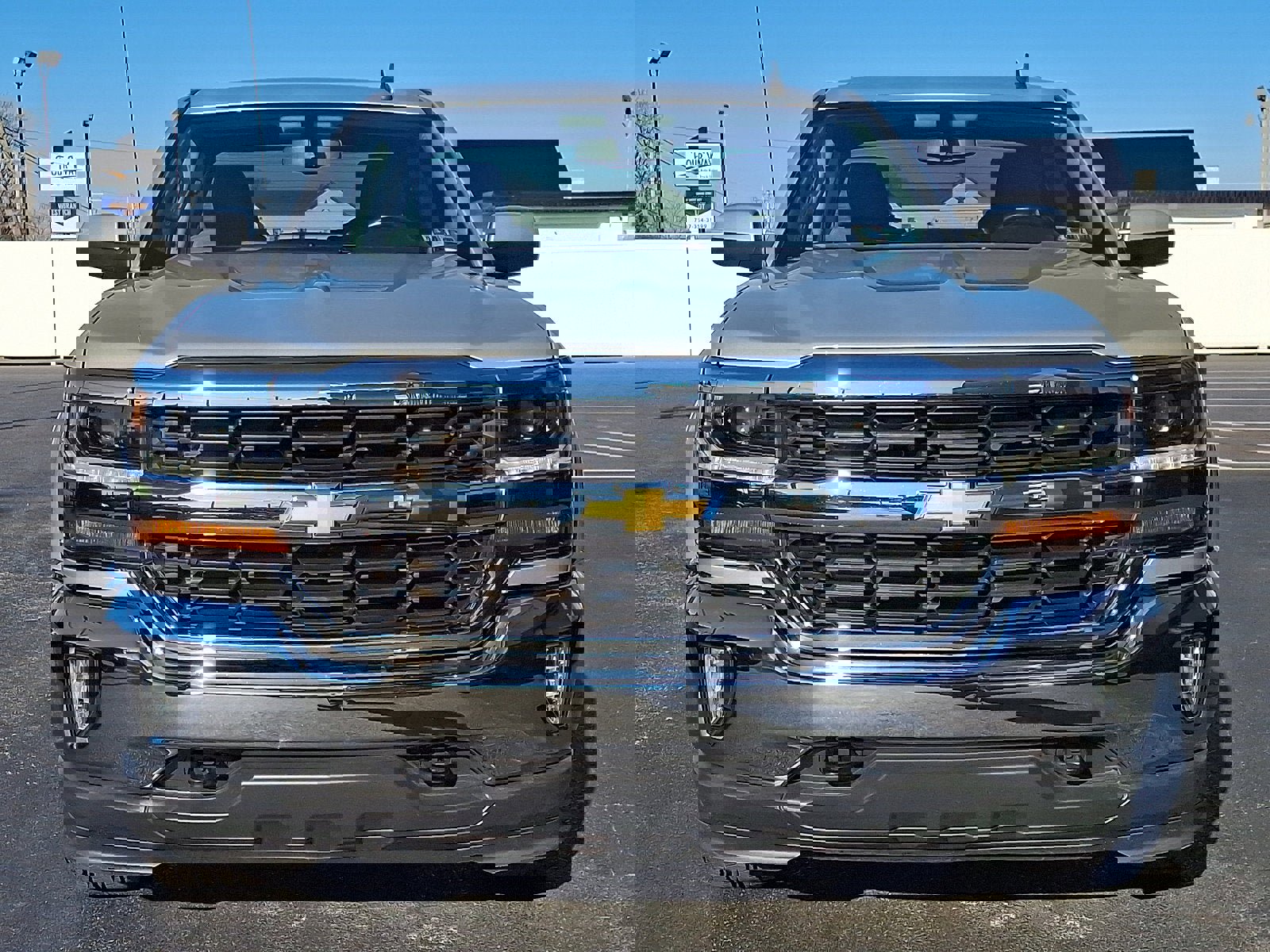 Used 2018 Chevrolet Silverado 1500 LT w/ All Star Edition image 2