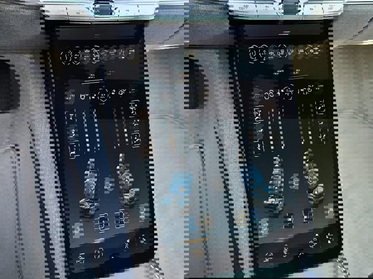 Used 2022 Lucid Air Grand Touring image 30