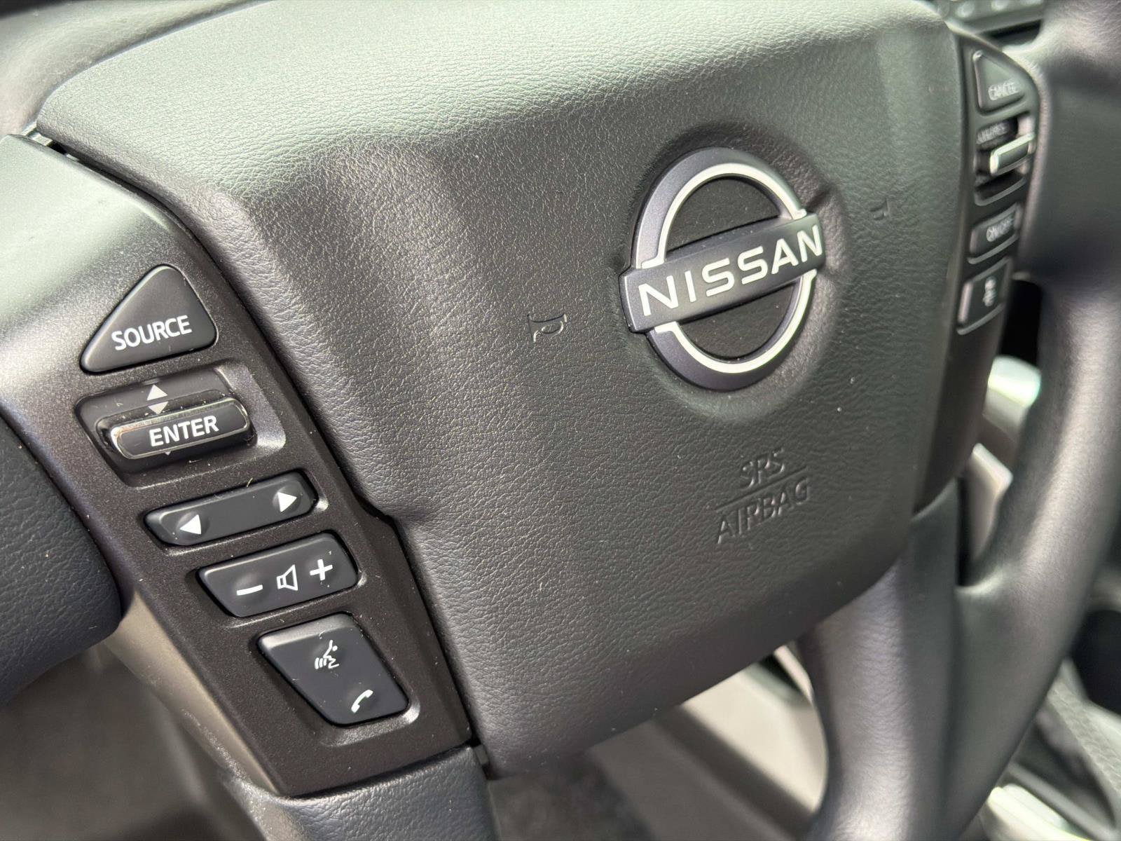 Used 2025 Nissan Frontier SV RWD image 13