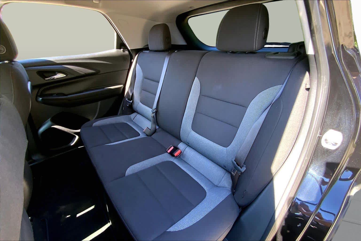 Used 2025 Chevrolet TrailBlazer LT FWD image 20