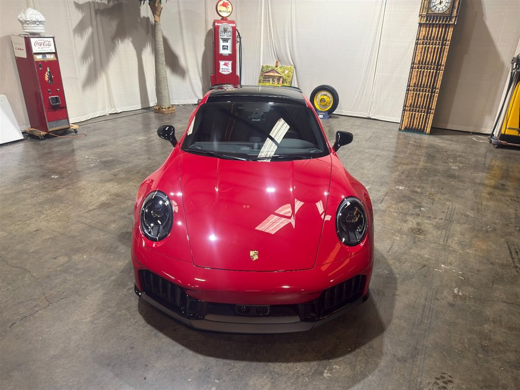 Used 2026 Porsche 911 GTS image 8