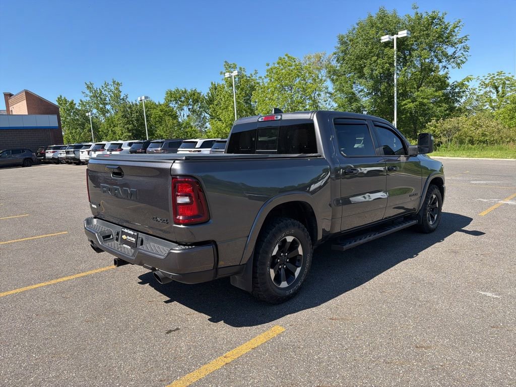 Used 2025 RAM 1500 Big Horn AWD/4WD image 9