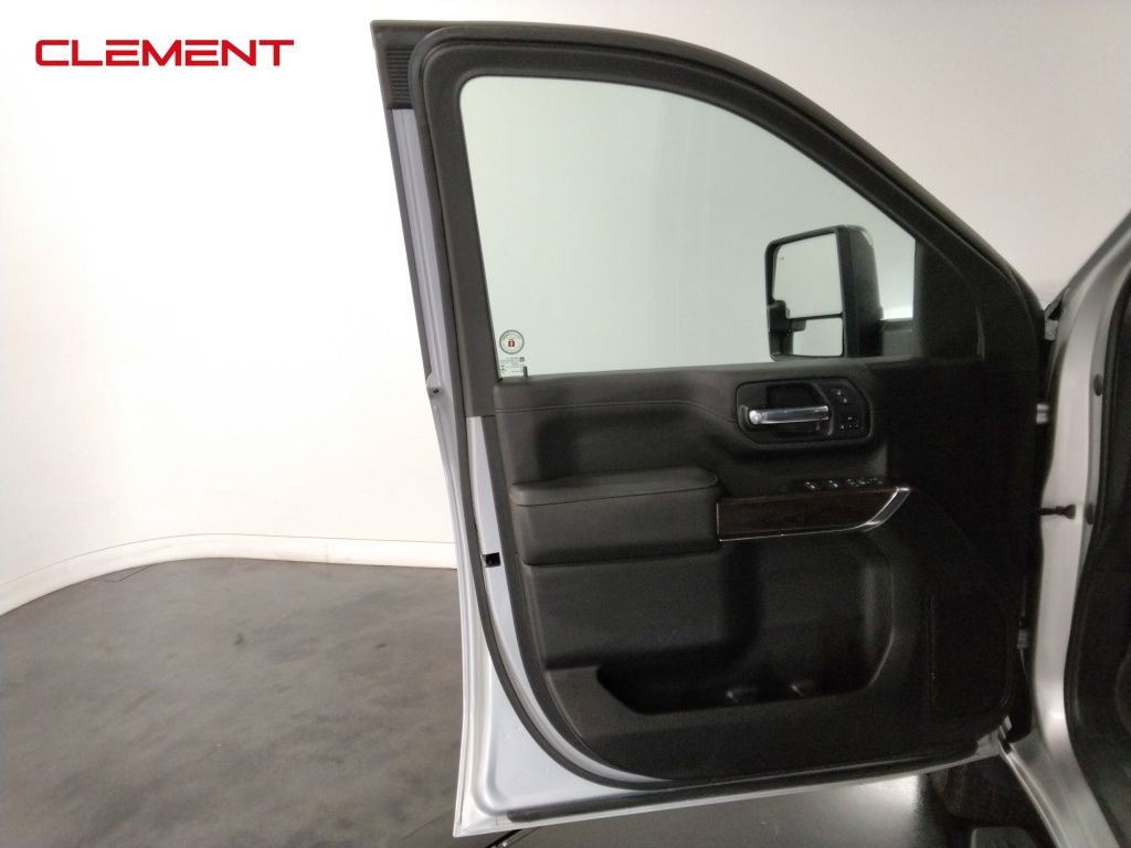 Used 2022 GMC Sierra 2500 SLT w/ SLT Convenience Package image 22