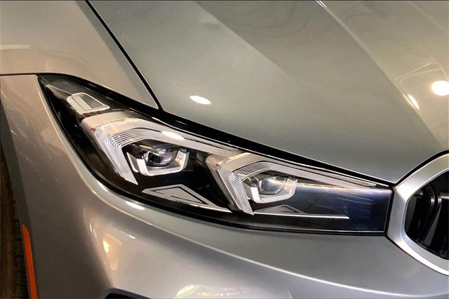 Certified 2023 BMW 330i Sedan w/ Convenience Package image 27