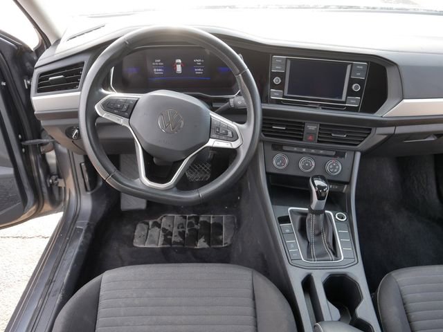 Certified 2024 Volkswagen Jetta S image 21