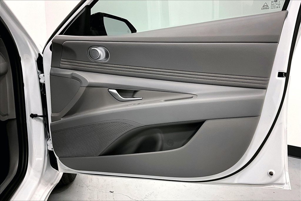 New 2026 Hyundai Elantra Sport FWD image 10