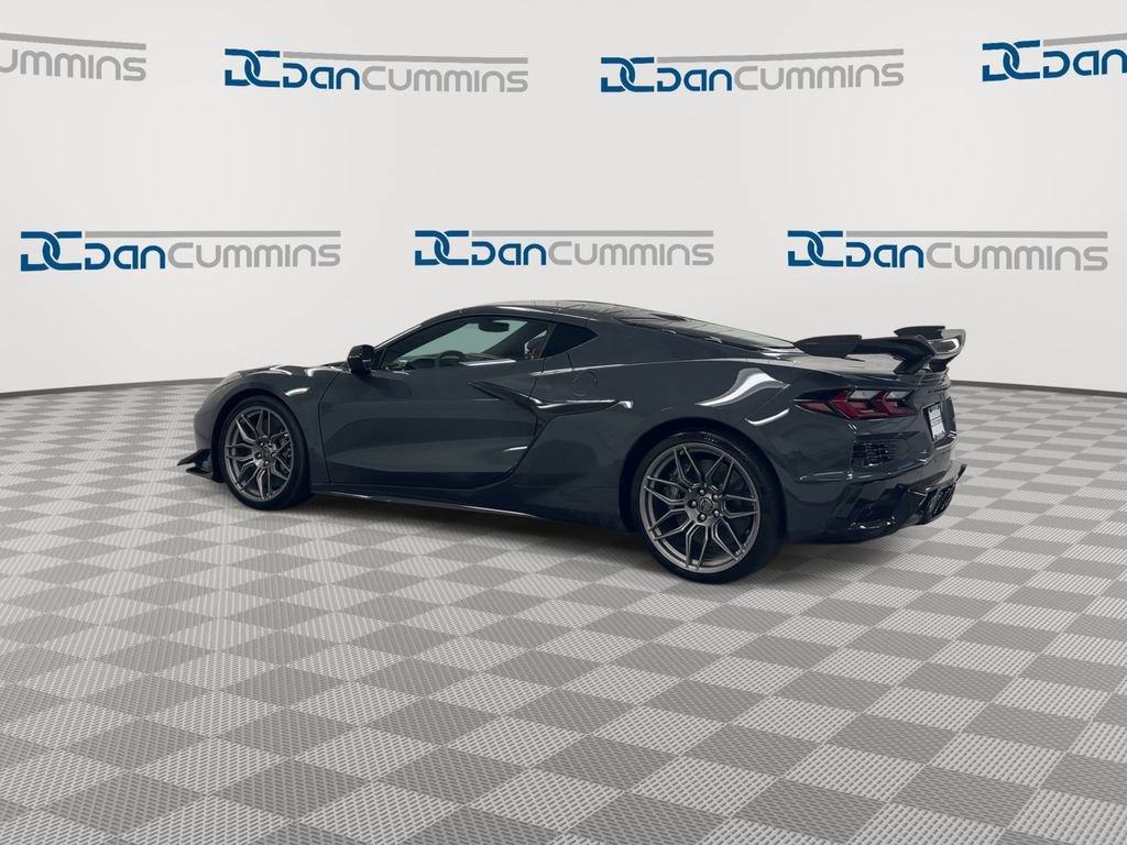 New 2027 Chevrolet Corvette Z06 RWD image 6