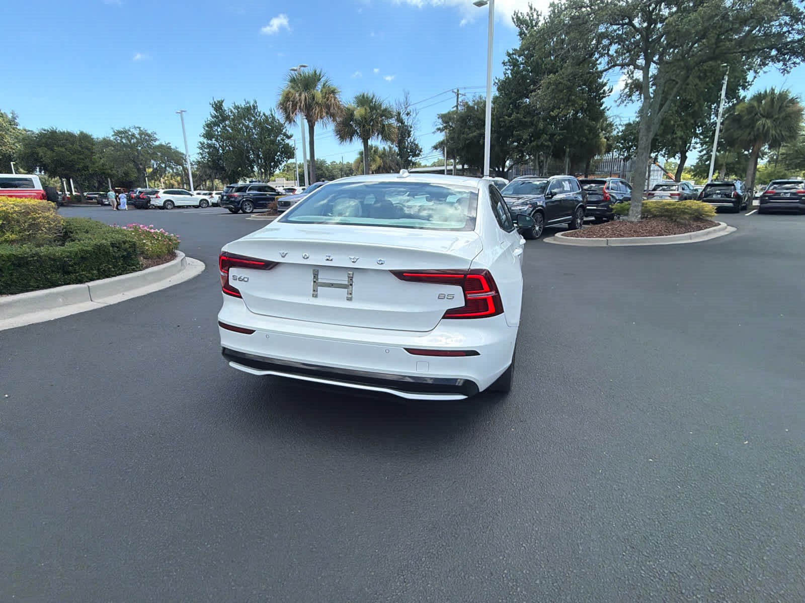 Certified 2024 Volvo S60 B5 Plus FWD image 14
