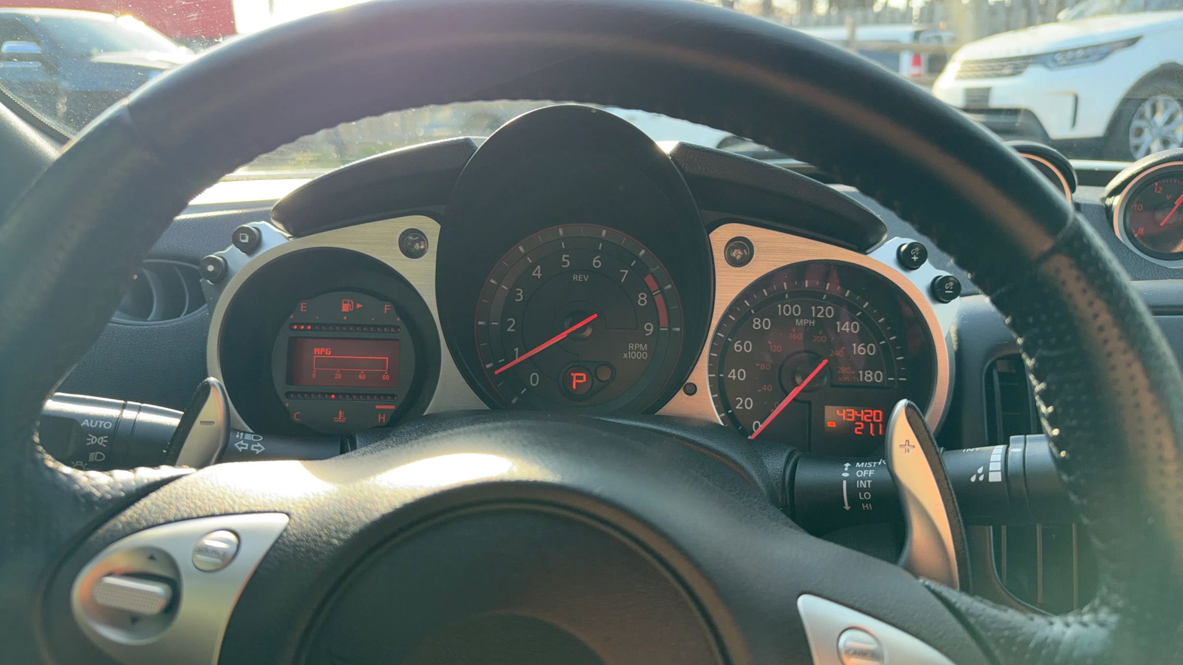 Used 2014 Nissan 370Z Touring image 25