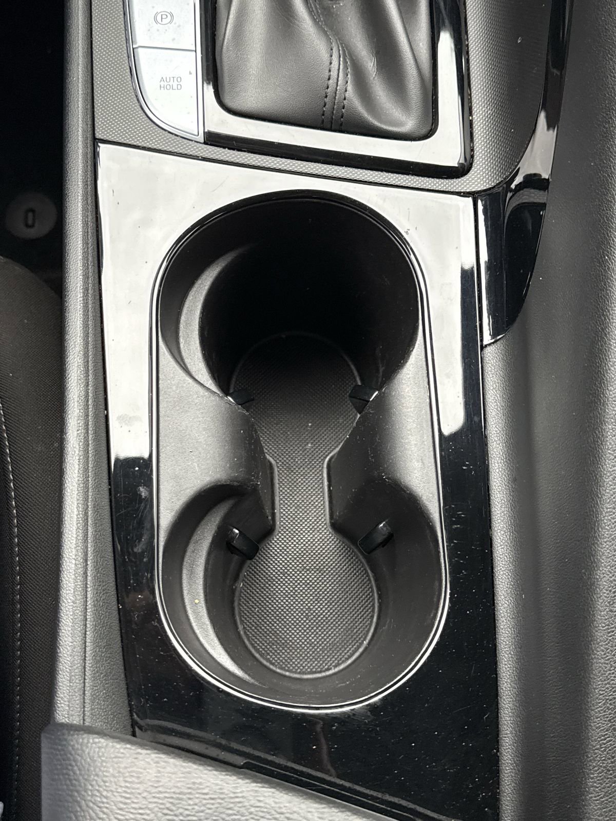 Used 2025 Hyundai Elantra SEL image 28