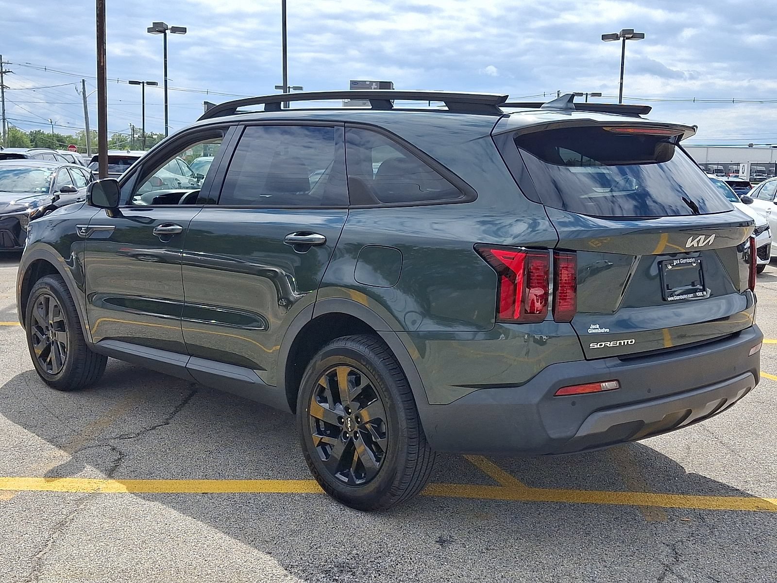 Used 2023 Kia Sorento S w/ Panoramic Sunroof Package AWD/4WD image 4