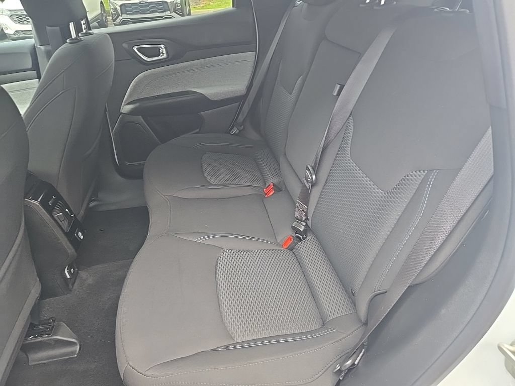Used 2024 Jeep Compass Sport AWD/4WD image 32
