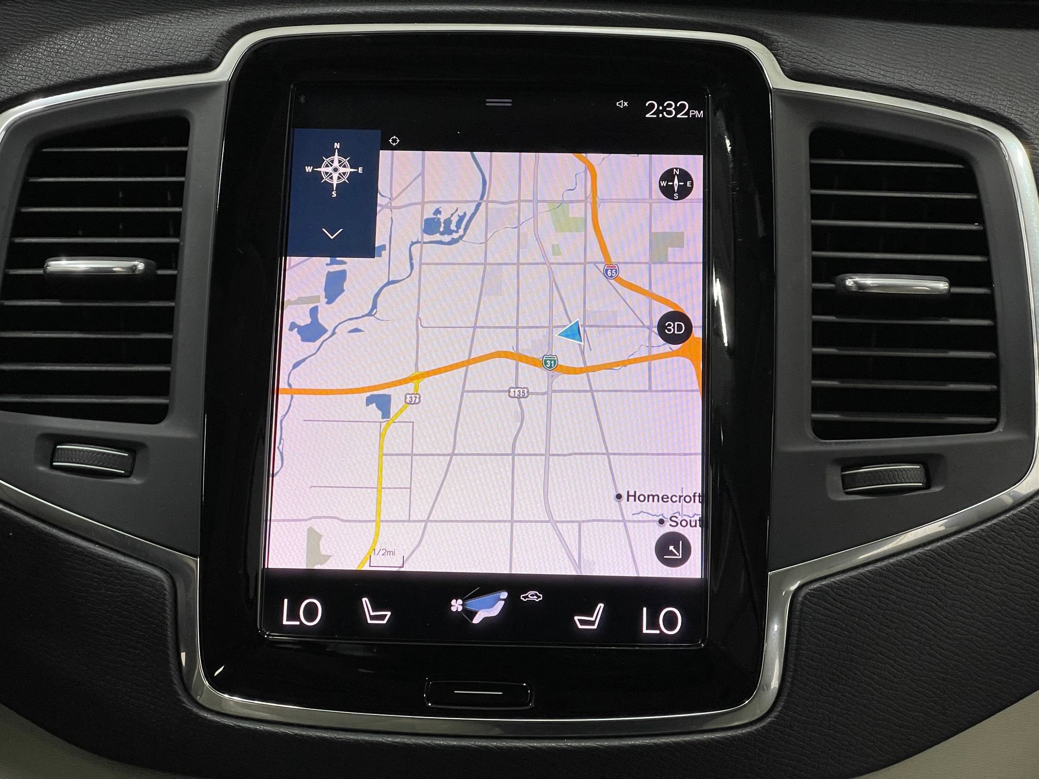 Used 2018 Volvo XC90 T5 Momentum w/ Convenience Package FWD image 10