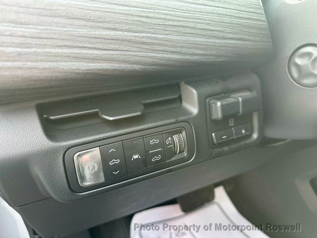 Used 2024 GMC Sierra EV Denali image 14