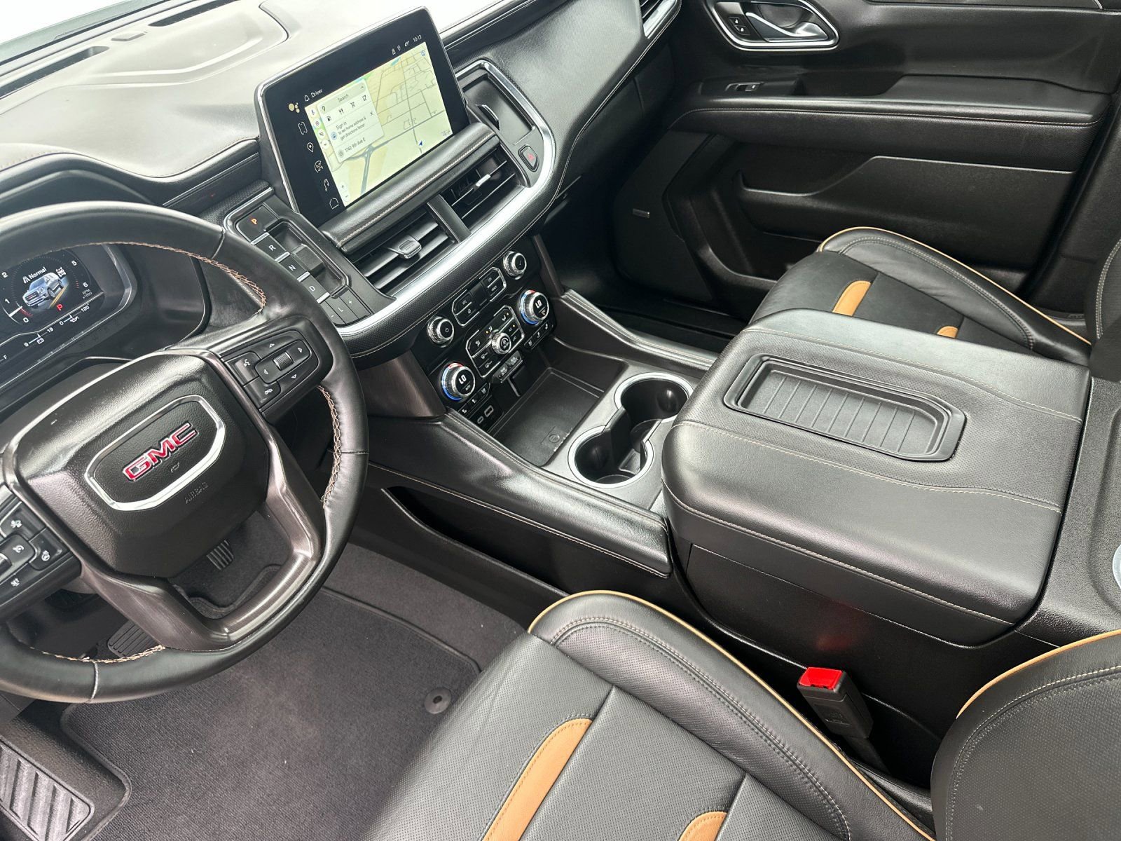 Used 2023 GMC Yukon XL AT4 image 10