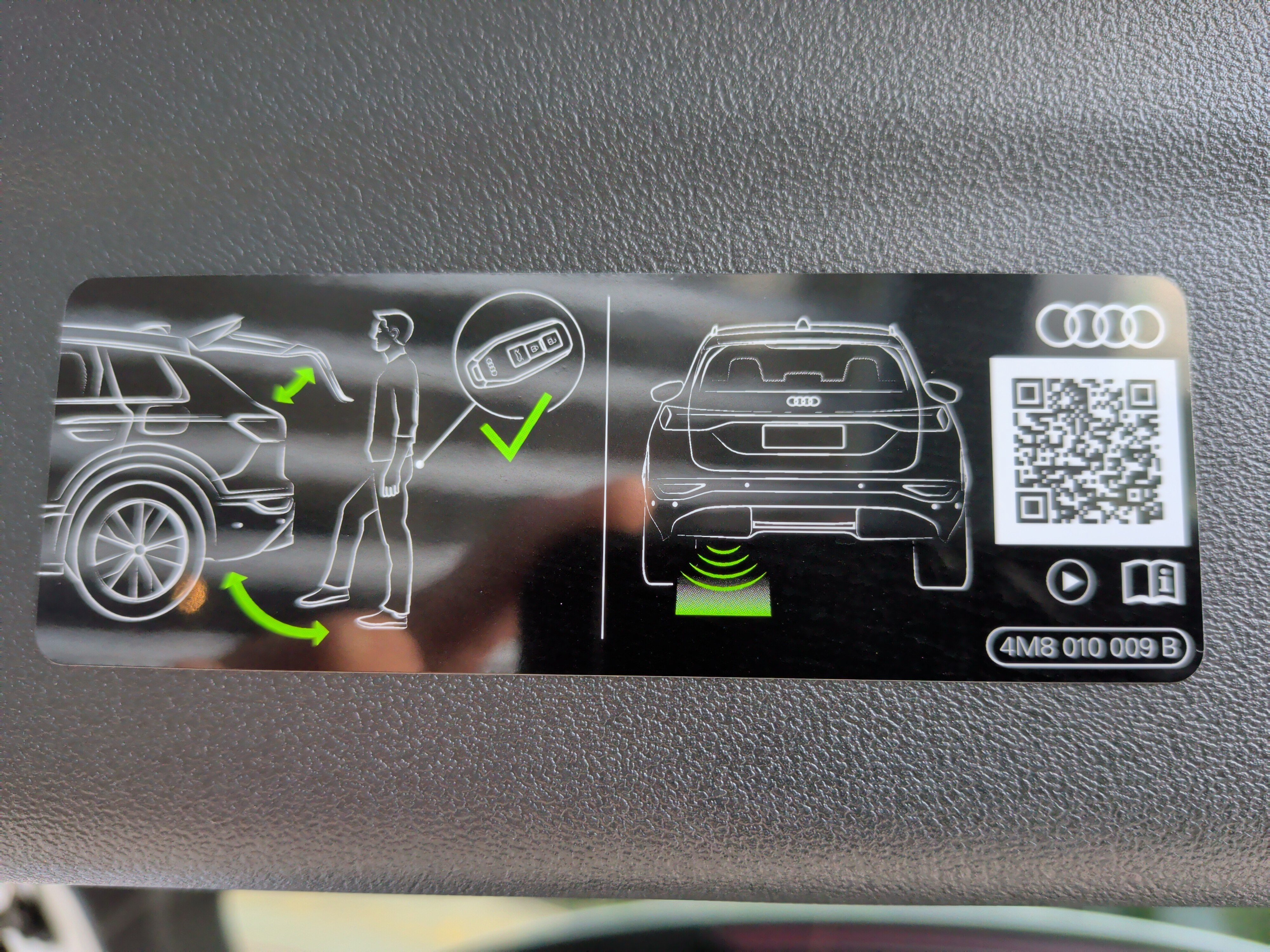 Certified 2025 Audi Q6 e-tron Premium Plus w/ Premium Plus AWD/4WD image 38