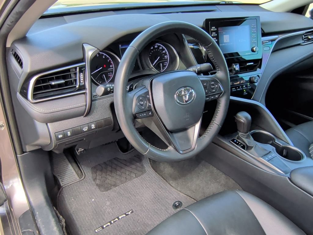 Used 2022 Toyota Camry SE FWD image 14