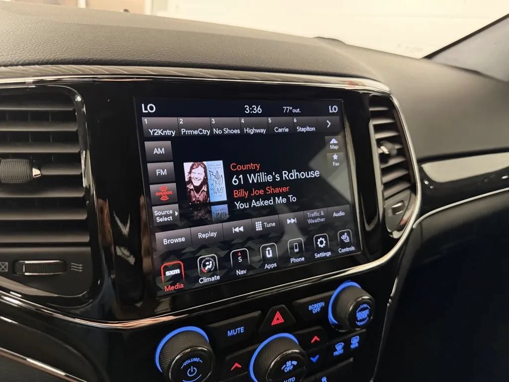 Used 2021 Jeep Grand Cherokee Trailhawk AWD/4WD image 22